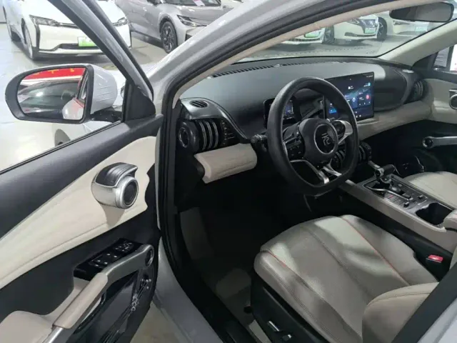 BYD Yuan PLUS — Фото автомобиля 15