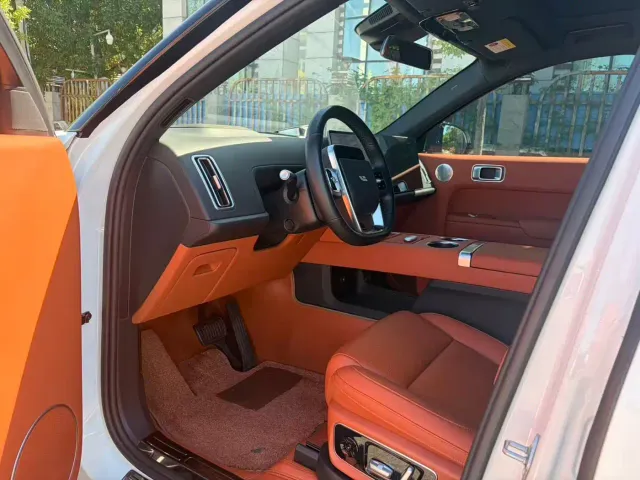 Li Auto L7 — Фото автомобиля 6