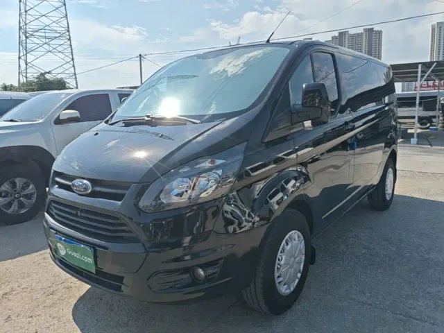 Фотография автомобиля — Ford Transit