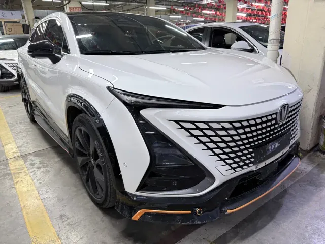 Changan UNI-T — Фото автомобиля 3