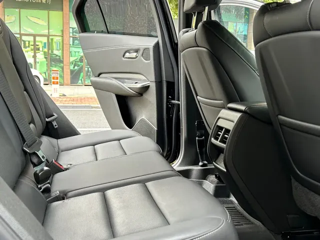 Cadillac XT4 — Фото автомобиля 16