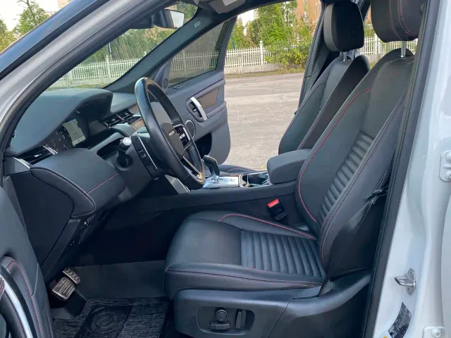 Land Rover Discovery Sport — Фото автомобиля 4