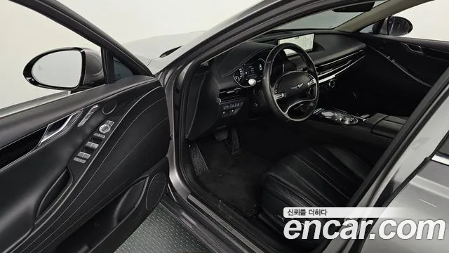 Genesis G80 Бензин 3.5 турбо AWD — Фото автомобиля 10