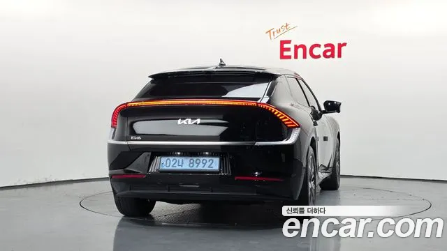 Kia EV6 — Фото автомобиля 4