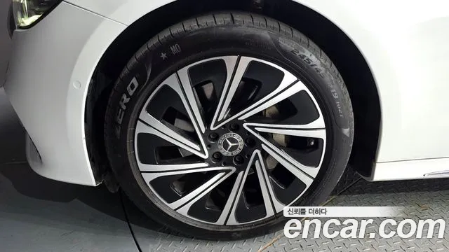 Mercedes-Benz E-Class E-класс W214 E300 4MATIC Exclusive — Фото автомобиля 5