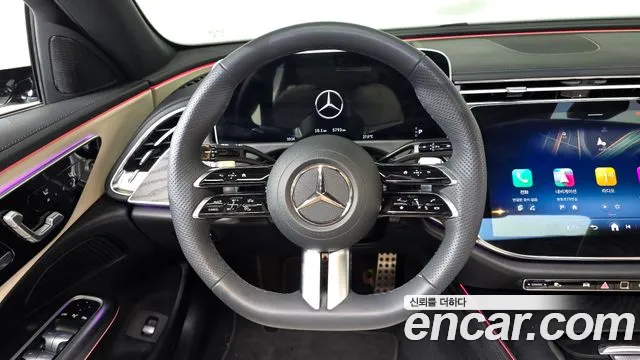 Mercedes-Benz E-Class — Фото автомобиля 15