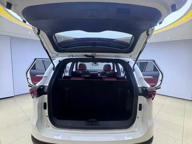 Jetour X70 Plus — Фото автомобиля 13