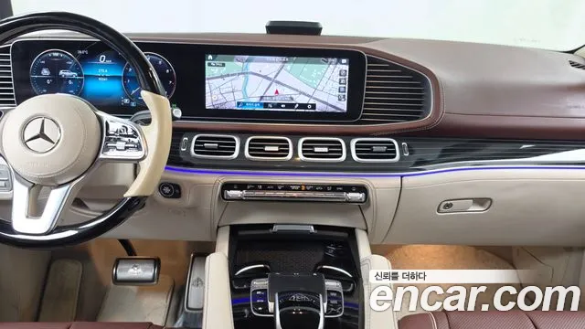 Mercedes-Benz GLS-Class — Фото автомобиля 12