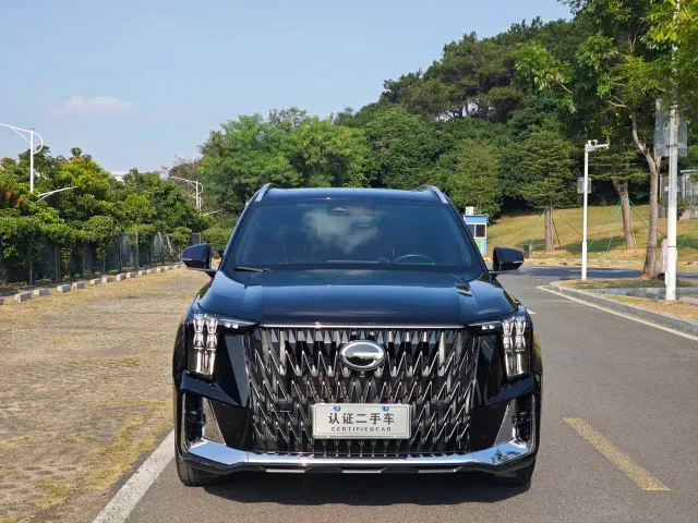 GAC Trumpchi GS8 — Фото автомобиля 2