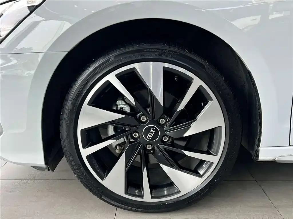 Audi Audi A3 2024 Model A3L Limousine 35 TFSI Fashion Sport — Фото автомобиля 11