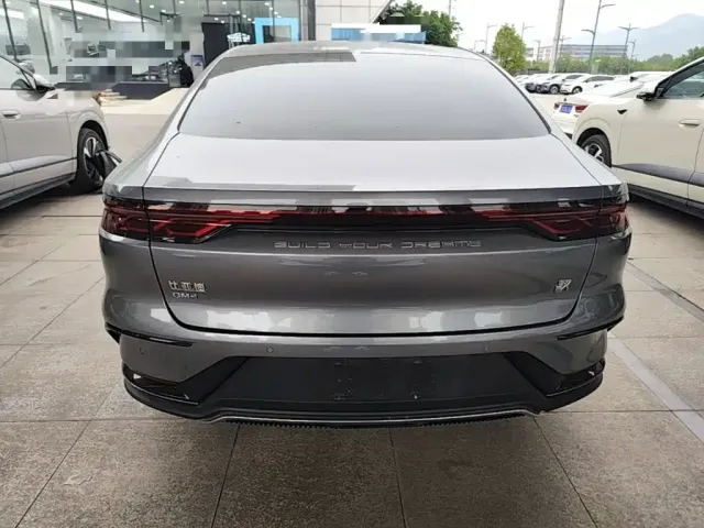 BYD Han — Фото автомобиля 3