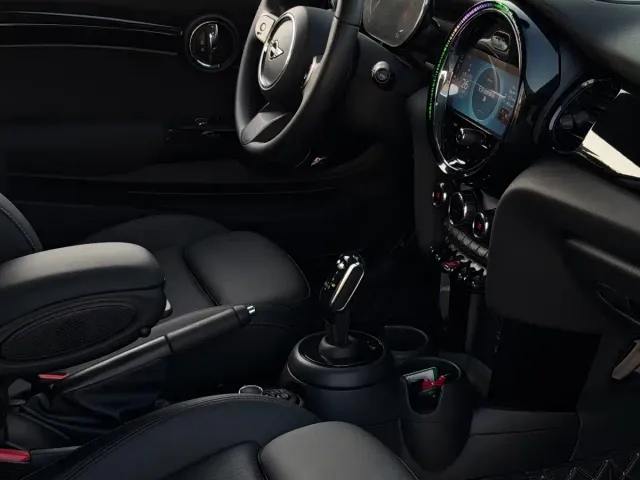 MINI Hatch — Фото автомобиля 6