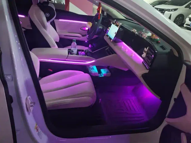 BYD Qin L — Фото автомобиля 8