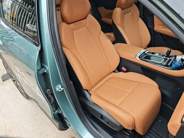 Geely Boyue L 2025 4th Gen 1.5TD DCT Splendor — Фото автомобиля 24