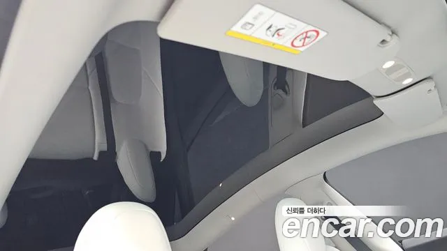 Tesla Model Y — Фото автомобиля 24
