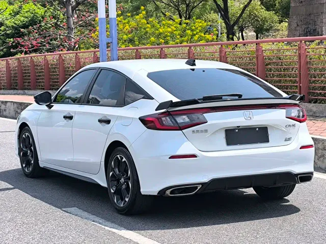 Honda Civic — Фото автомобиля 7