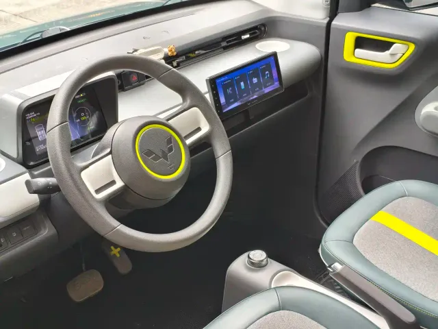 Wuling Hongguang Mini EV — Фото автомобиля 12