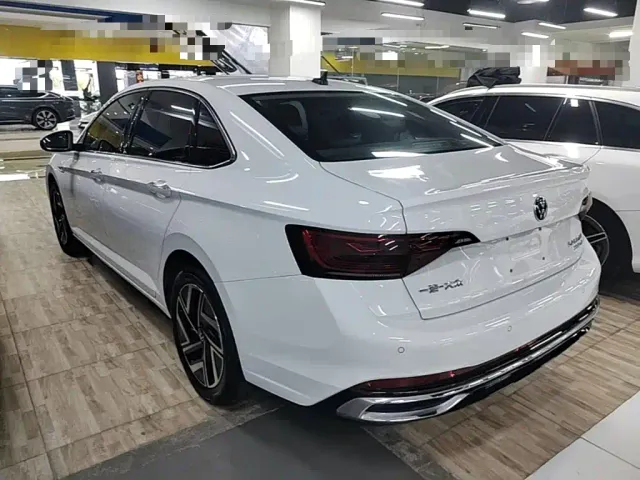 Volkswagen Sagitar — Фото автомобиля 4