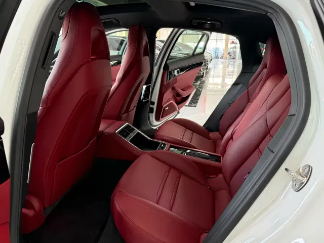 Porsche Panamera — Фото автомобиля 8