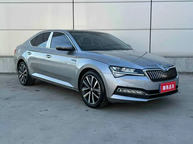 Skoda Superb — Фото автомобиля 6