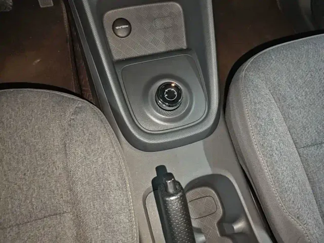 Wuling Hongguang — Фото автомобиля 13