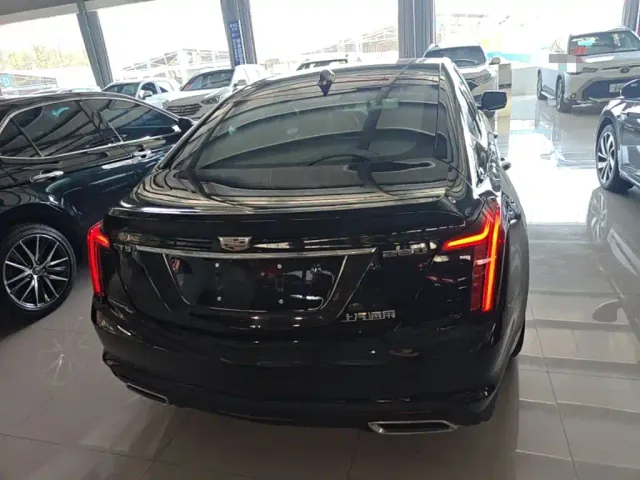 Cadillac CT5 — Фото автомобиля 5