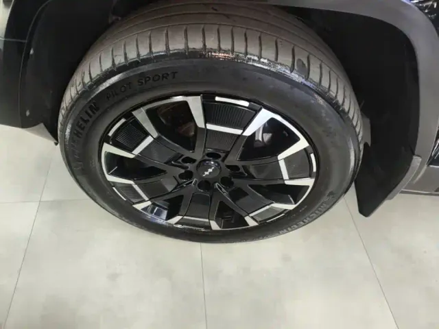 BYD FangChengBao Leopard 8 — Фото автомобиля 22
