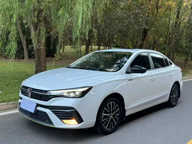 Фотография автомобиля — Roewe i5