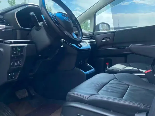 Honda Odyssey — Фото автомобиля 7