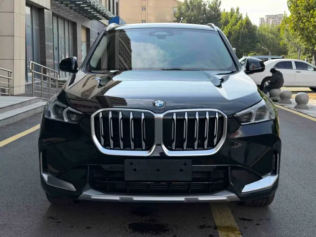 BMW X1 — Фото автомобиля 2