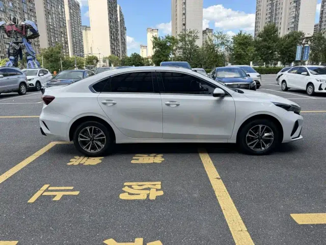 Kia K3 — Фото автомобиля 7