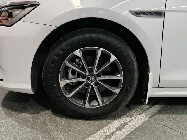 BYD Qin PLUS — Фото автомобиля 15