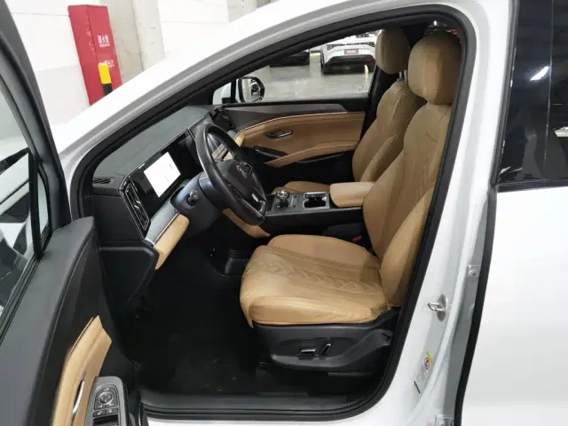 BYD Song L DM-i — Фото автомобиля 10