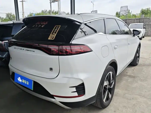BYD Tang — Фото автомобиля 3
