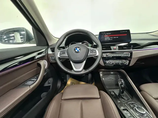 BMW X1 — Фото автомобиля 12