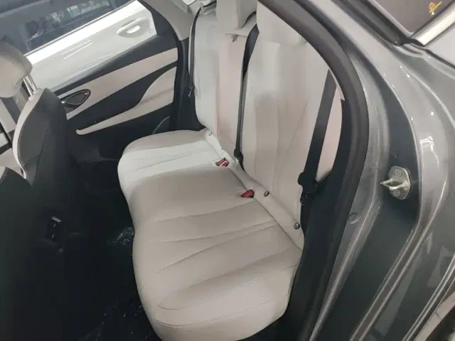 BYD Seal 05 DM-i — Фото автомобиля 16