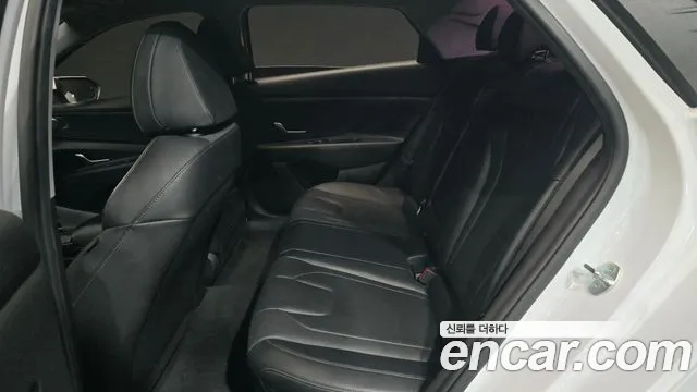 Hyundai AVANTE Avante (CN7) — Фото автомобиля 11