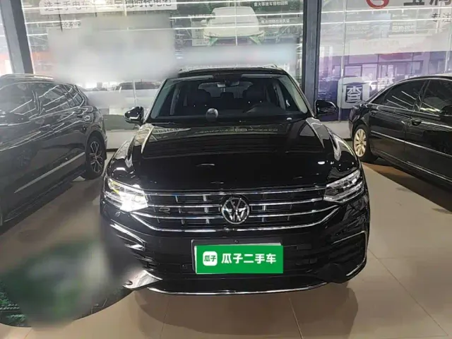 Volkswagen Tiguan L — Фото автомобиля 2
