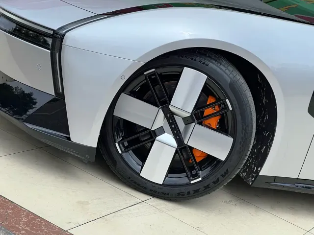 Xpeng P7 — Фото автомобиля 22