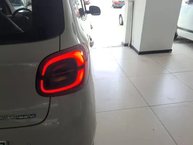 Wuling Hongguang Mini EV — Фото автомобиля 7
