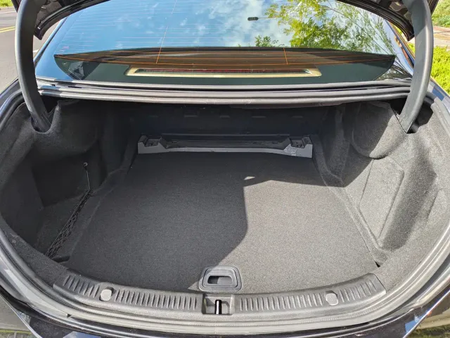 Mercedes-Benz E-Class — Фото автомобиля 13