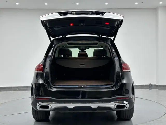 Mercedes-Benz GLE-Class — Фото автомобиля 28