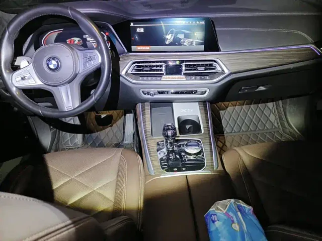BMW X5 — Фото автомобиля 12