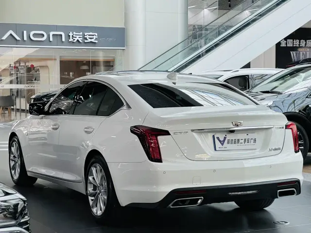 Cadillac CT5 — Фото автомобиля 8