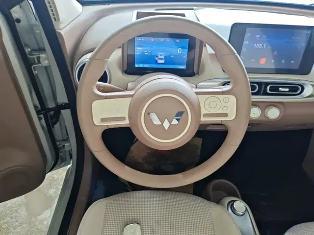 Wuling Hongguang Mini EV — Фото автомобиля 10