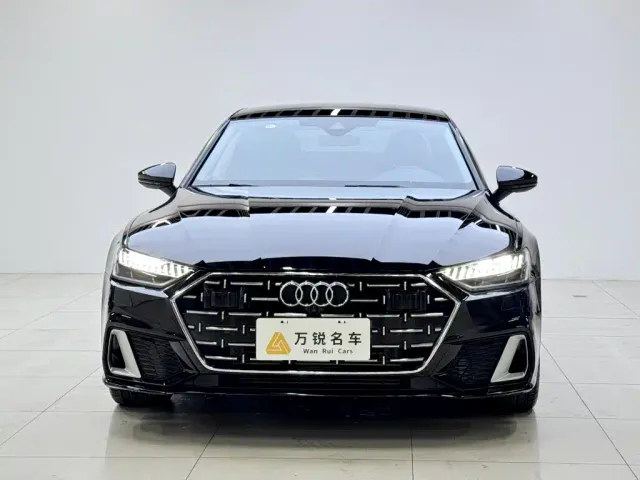 Audi A7L — Фото автомобиля 2