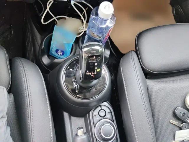 MINI Hatch — Фото автомобиля 6