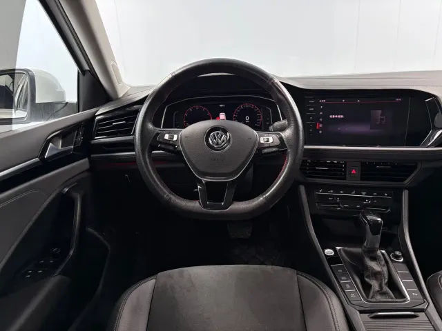 Volkswagen Sagitar — Фото автомобиля 6