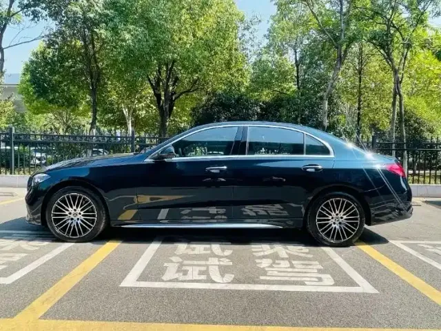 Mercedes-Benz C-Class — Фото автомобиля 2