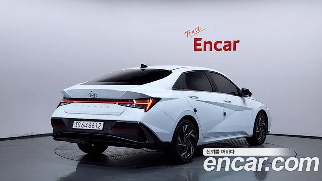 Hyundai Avante CN7 — Фото автомобиля 2
